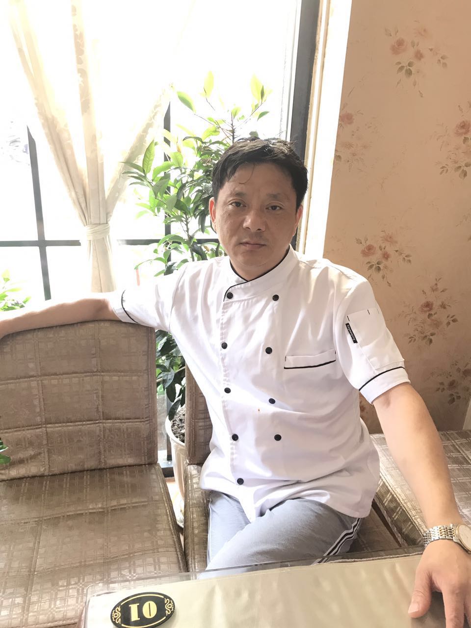 技术人员
